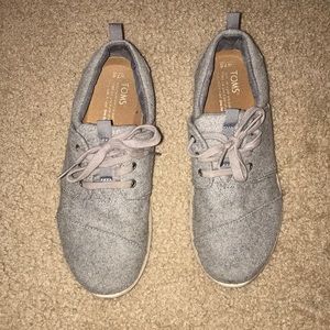 Toms gray suede sneaker